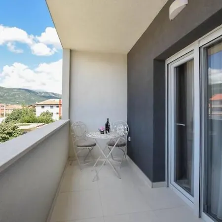 Apartamento Loren Kaštela