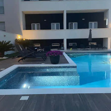 Loren Appartement *
